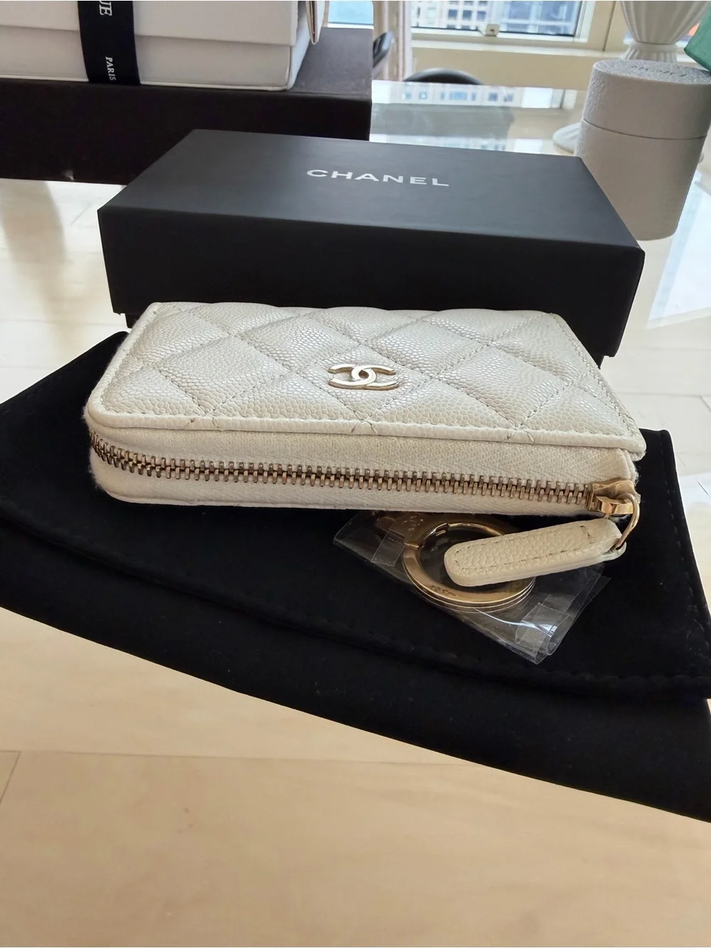 Auth CHANEL Quilted key ring Card Holder with champagne gold + white caviar